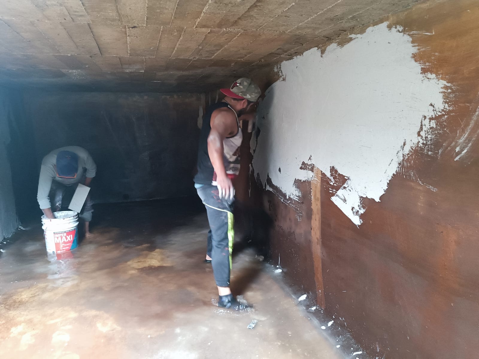 Aplicación de recubrimiento interior